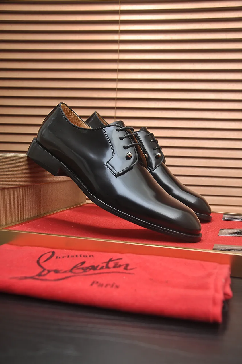 Men's shoes 💰620💶 [Chrstian Loubotin] Red-soled shoes 💋Original mold opening, the highest version on the market, purely handmade ➕Imported cowhide uppers, first-layer water-dyed cowhide lining! Original EU high-gloss outsole. 38 to 45 (45 customized)